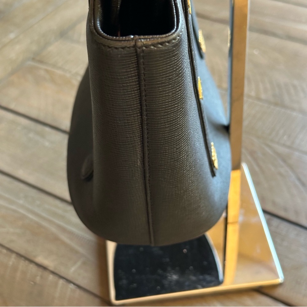 🔥Authentic Vintage MCM Small Black Saffiano  Leather Tote Bag/ Flap Closure 🔥 - Picture 3 of 13